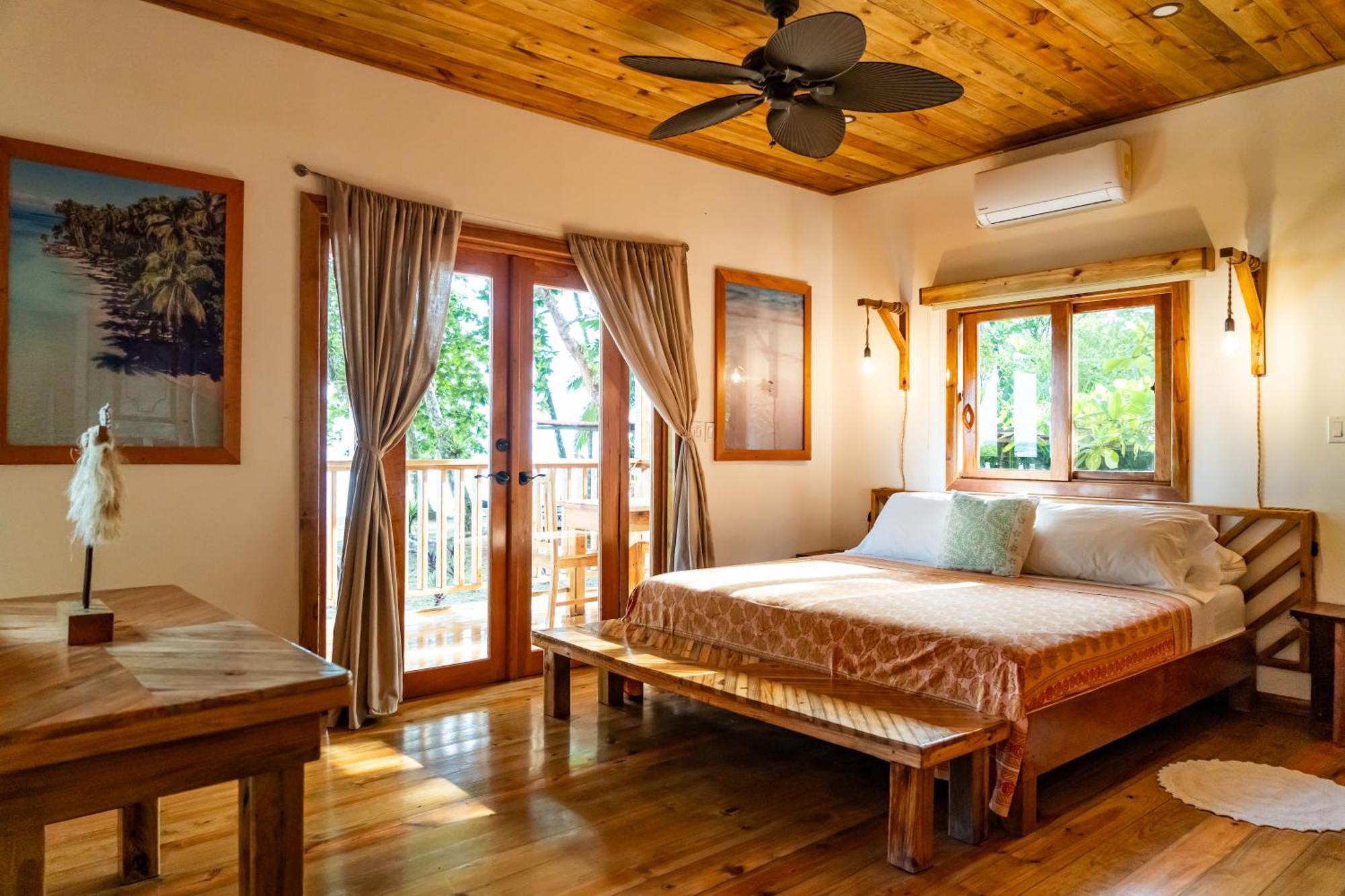 Casa Cayuco Eco-Adventure Lodge Μπόκας ντελ Τόρο Εξωτερικό φωτογραφία