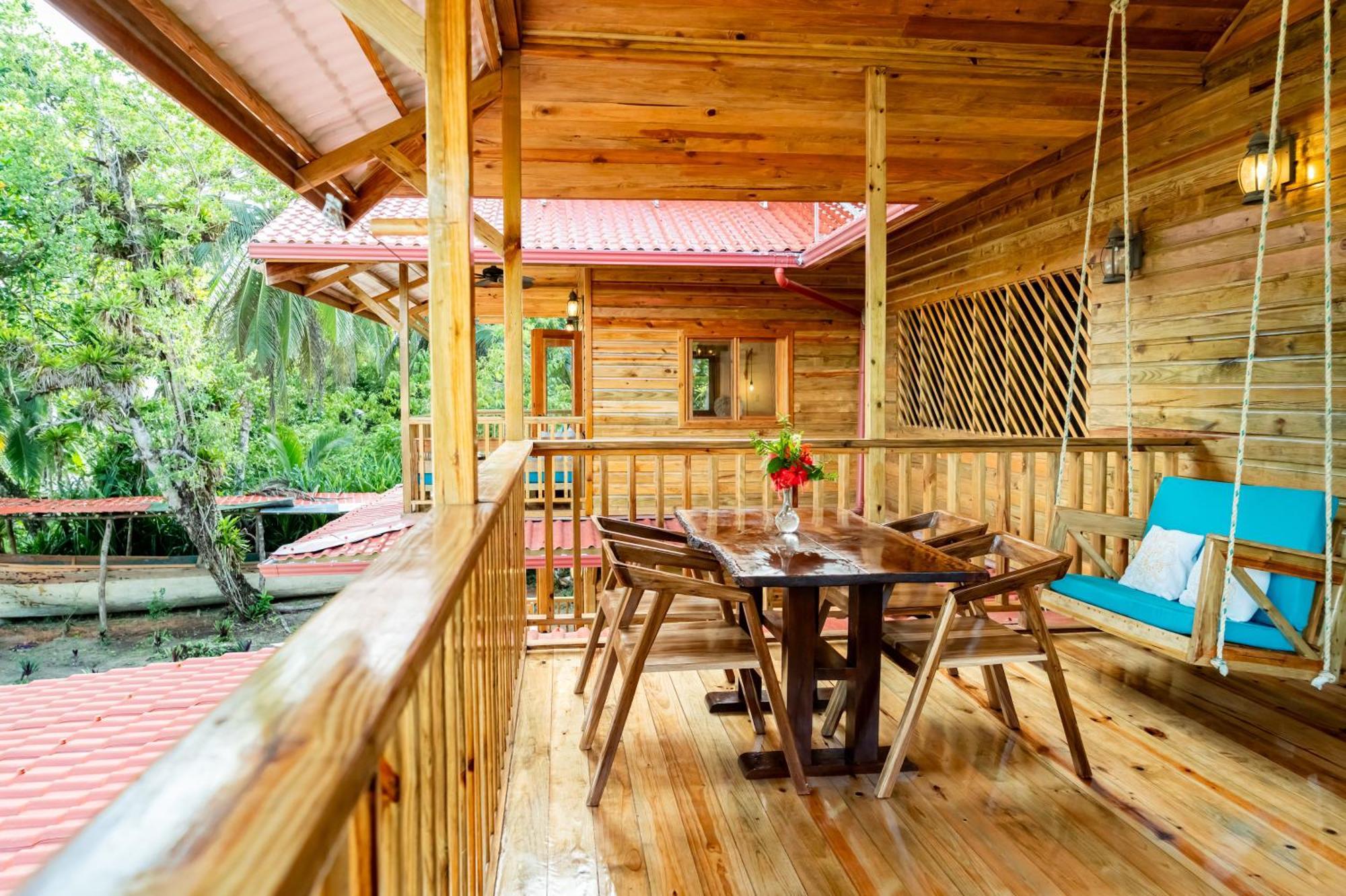 Casa Cayuco Eco-Adventure Lodge Μπόκας ντελ Τόρο Εξωτερικό φωτογραφία