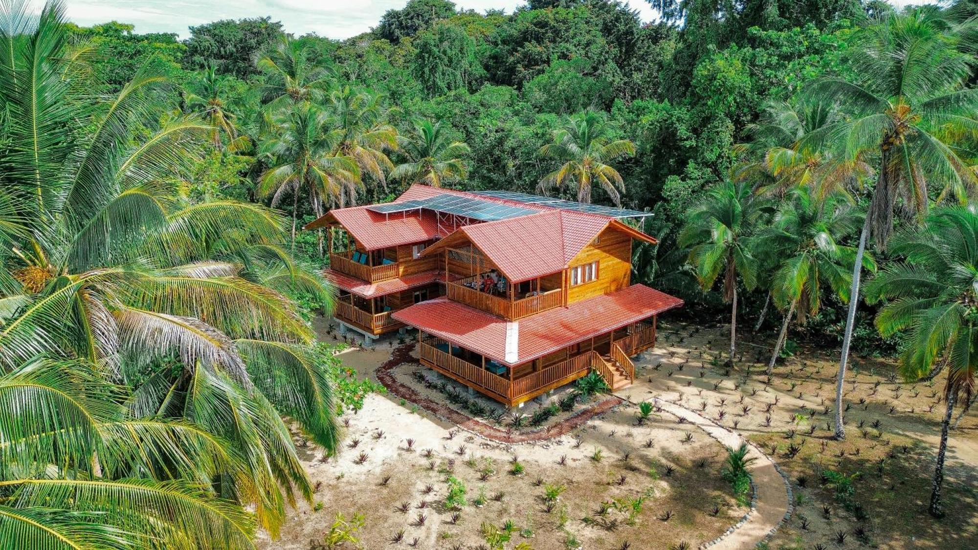 Casa Cayuco Eco-Adventure Lodge Μπόκας ντελ Τόρο Εξωτερικό φωτογραφία